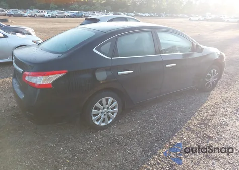 2015 Nissan Sentra S z USA, uszkodzony, nr VIN 3N1AB7AP2FY332011